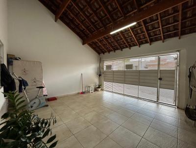 Casa para Venda, em Tatu, bairro Jardim Planalto, 3 dormitrios, 4 banheiros, 2 sutes, 2 vagas